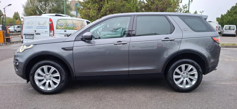 Land Rover Discovery Sport 240kc Panorama Kamera Automat 4x4 160000km, снимка 2 - Автомобили и джипове - 52100566