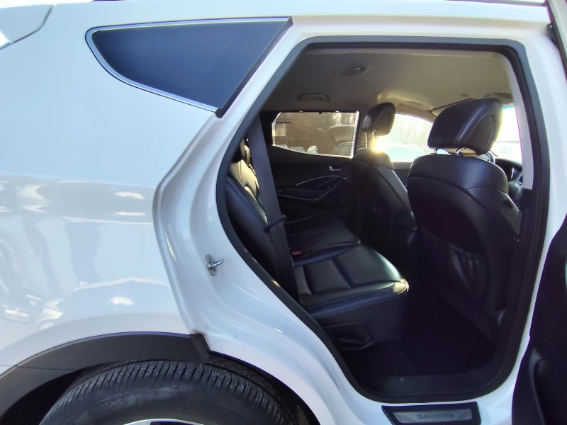 Hyundai Santa fe 2.2CRDi* АВТОМАТИК* КОЖА* 4X4* LED* , снимка 12 - Автомобили и джипове - 52855632
