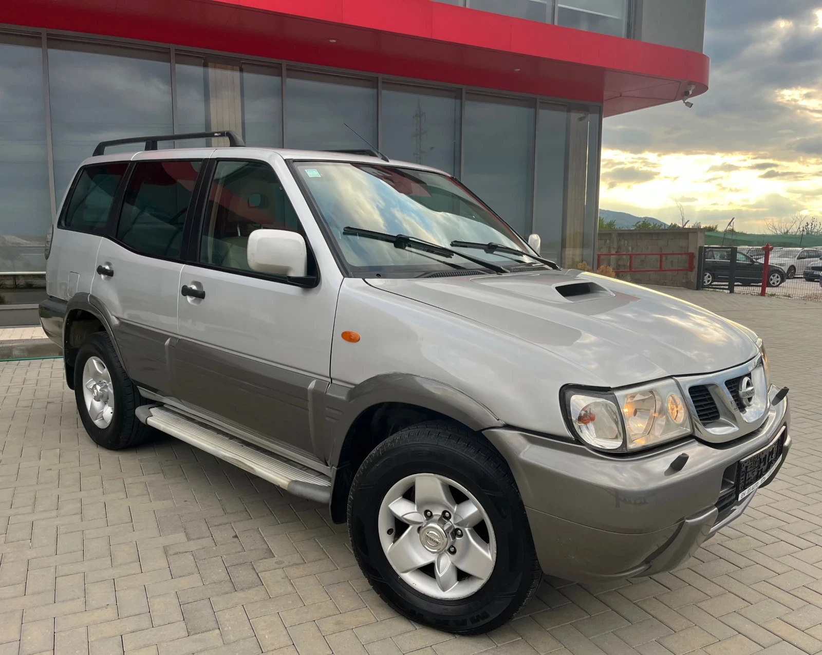 Nissan Terrano 2.7 TDI N1 - изображение 2