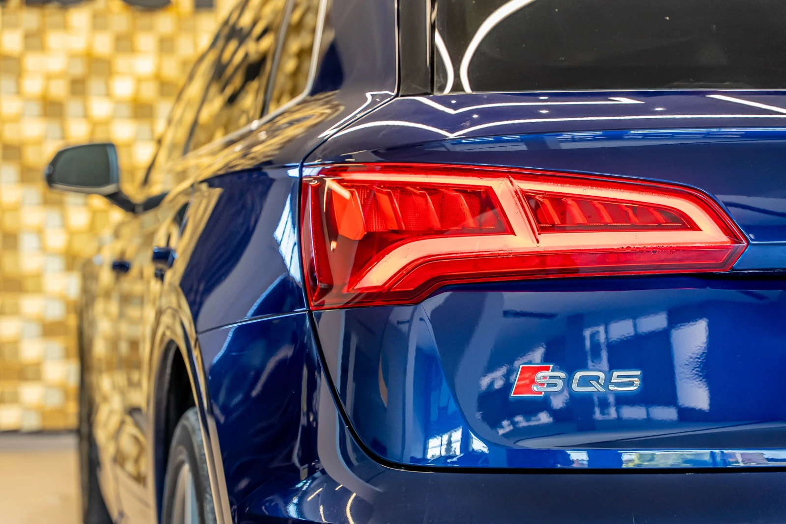 Audi SQ5 TFSI V6T Quattro - изображение 4