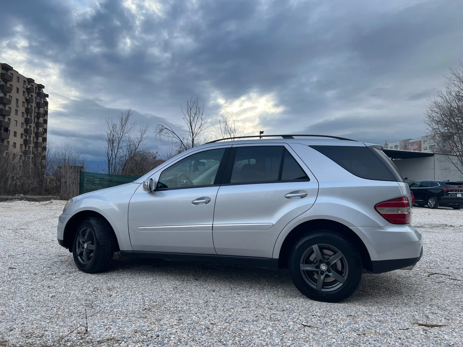 Mercedes-Benz ML 320  - изображение 6