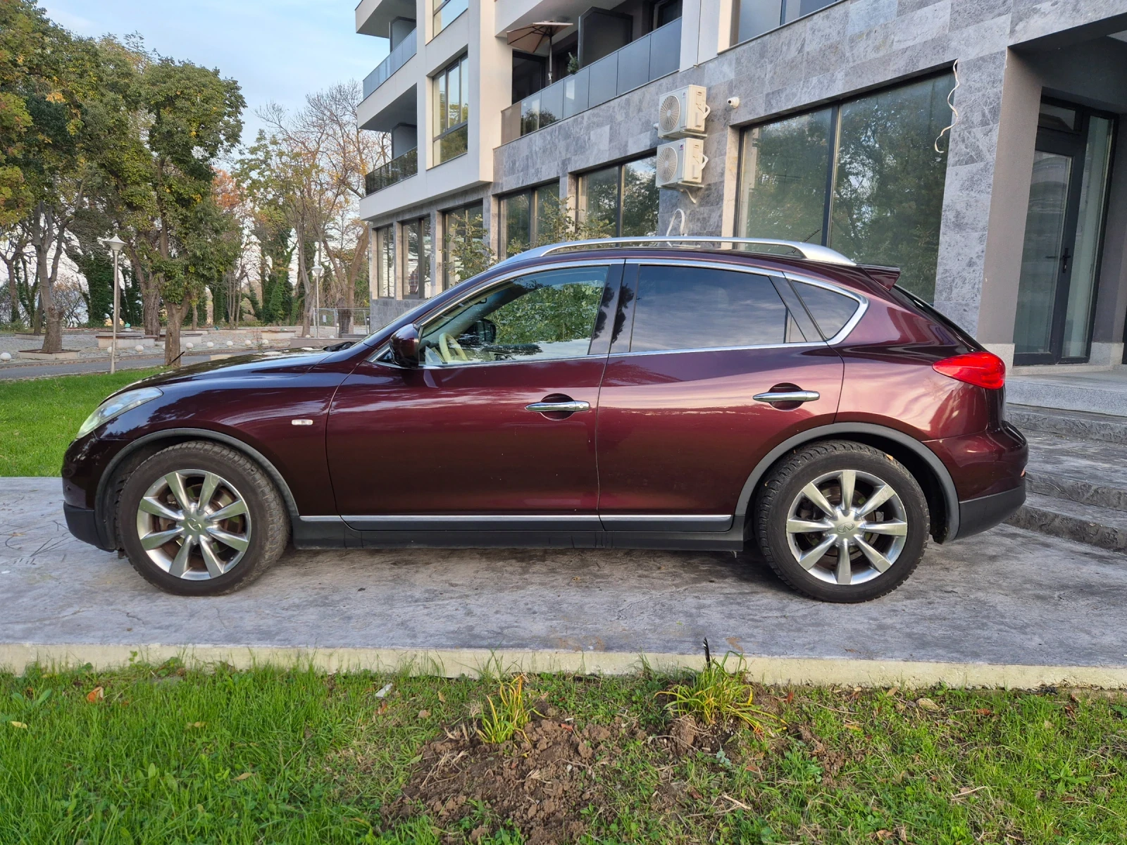 Infiniti Ex30 НАВИ* ЕЛ-КОЖЕН-САЛОН-ПАМЕТ-КАМЕРИ-360-ФУЛЛ - изображение 8