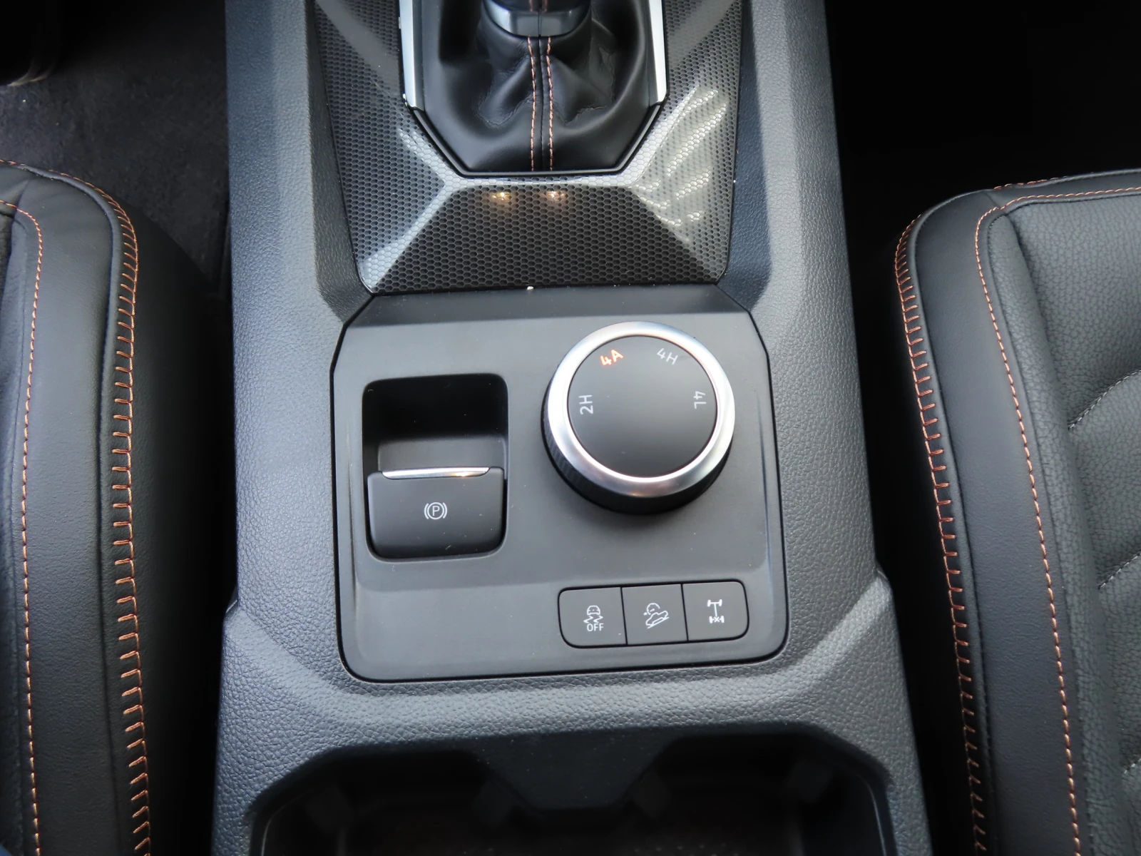 VW Amarok PanAmericana V6, снимка 9 - Автомобили и джипове - 54344083