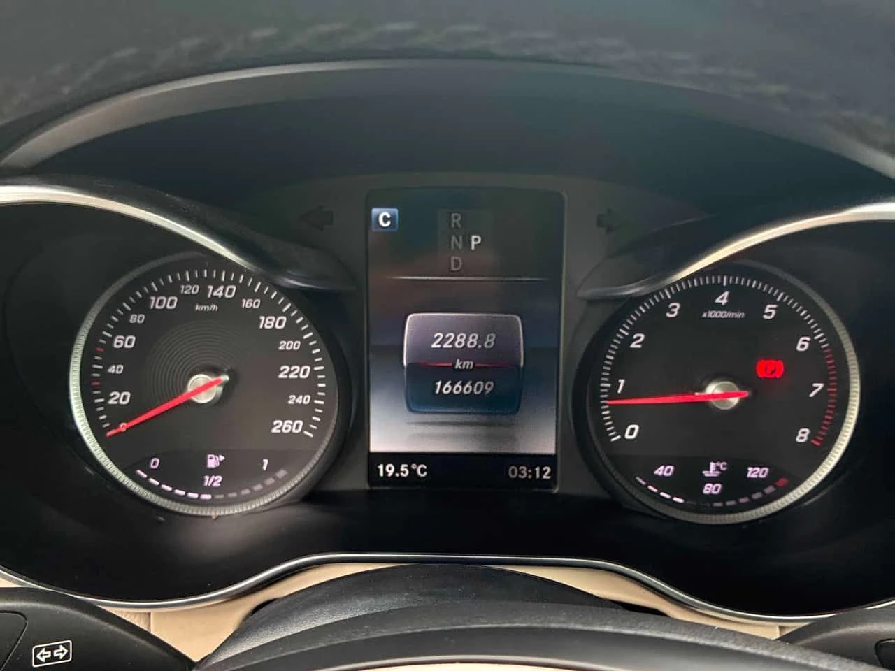 Mercedes-Benz GLC 300 4MATIC * ГЛАВНО ПРЕДСТАВИТЕЛСТВО НА MERCEDES* , снимка 8 - Автомобили и джипове - 54566704