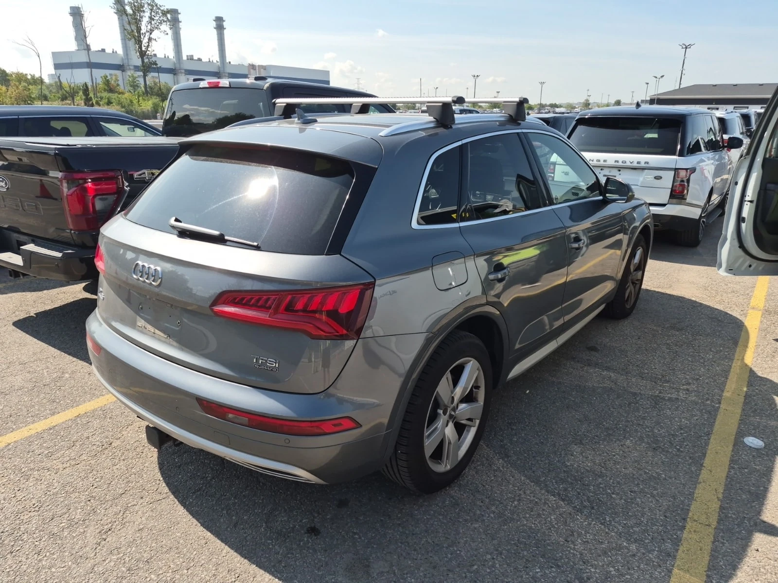 Audi Q5 * TECHNIK * CARFAX * ЦЕНА ДО БГ, снимка 3 - Автомобили и джипове - 55847781
