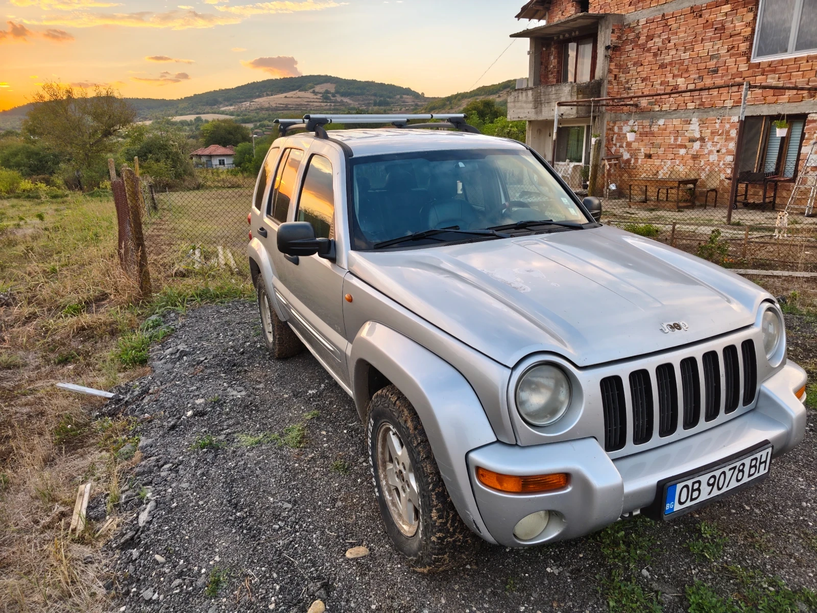 Jeep Cherokee, снимка 3 - Автомобили и джипове - 56466721