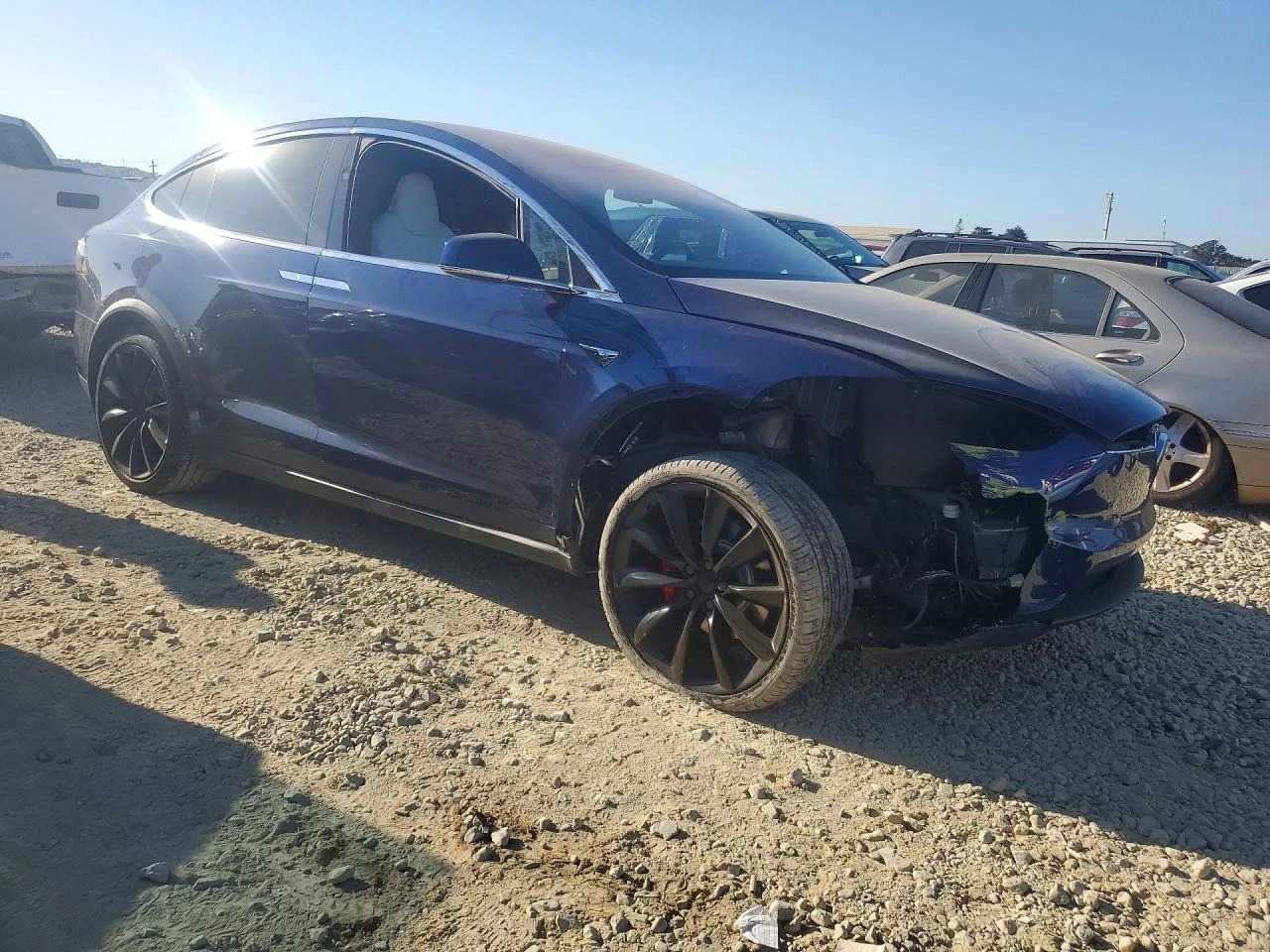 Tesla Model X, снимка 4 - Автомобили и джипове - 56525929