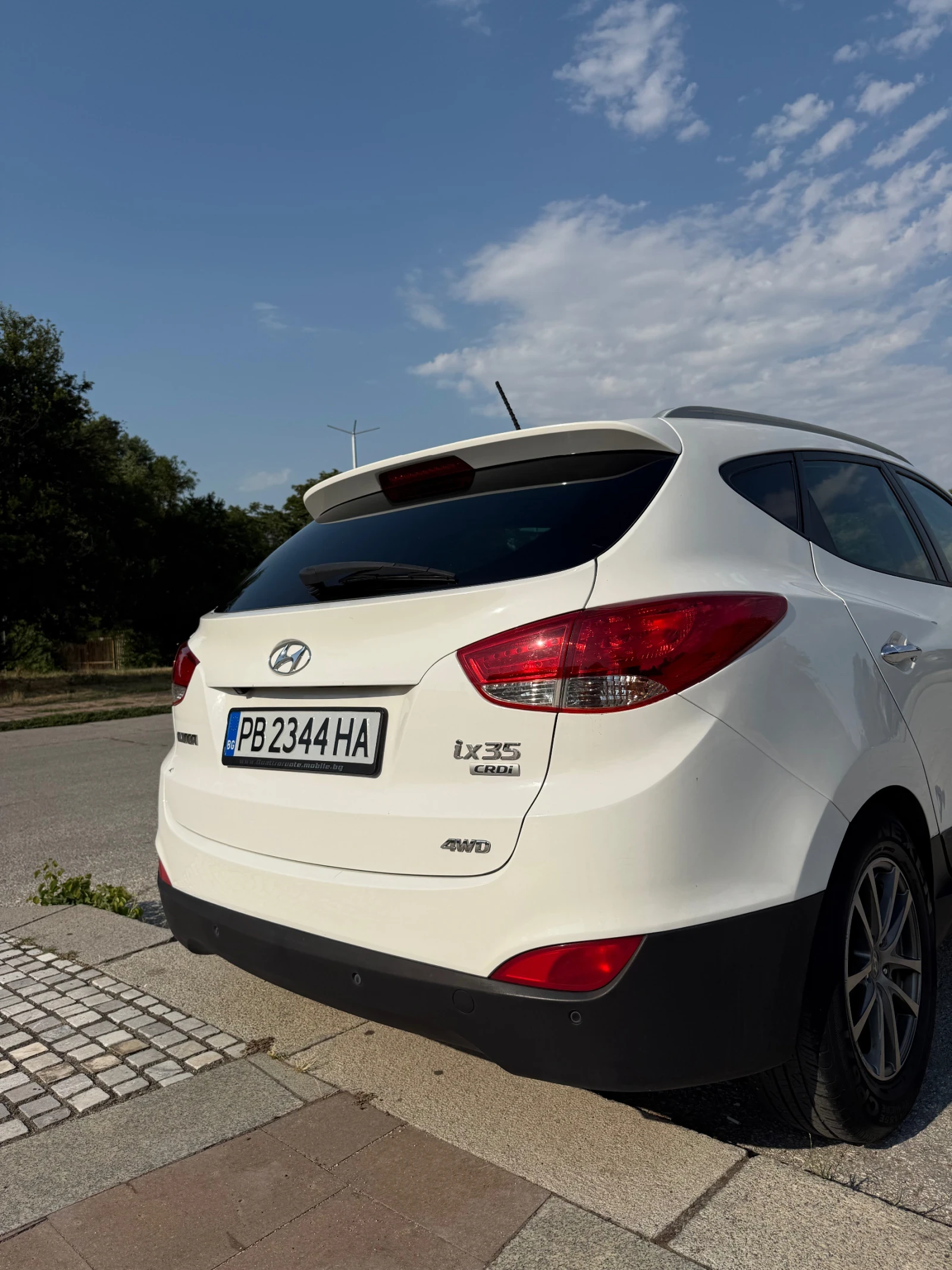 Hyundai IX35 2.0 CRDI 4x4, снимка 6 - Автомобили и джипове - 56568824