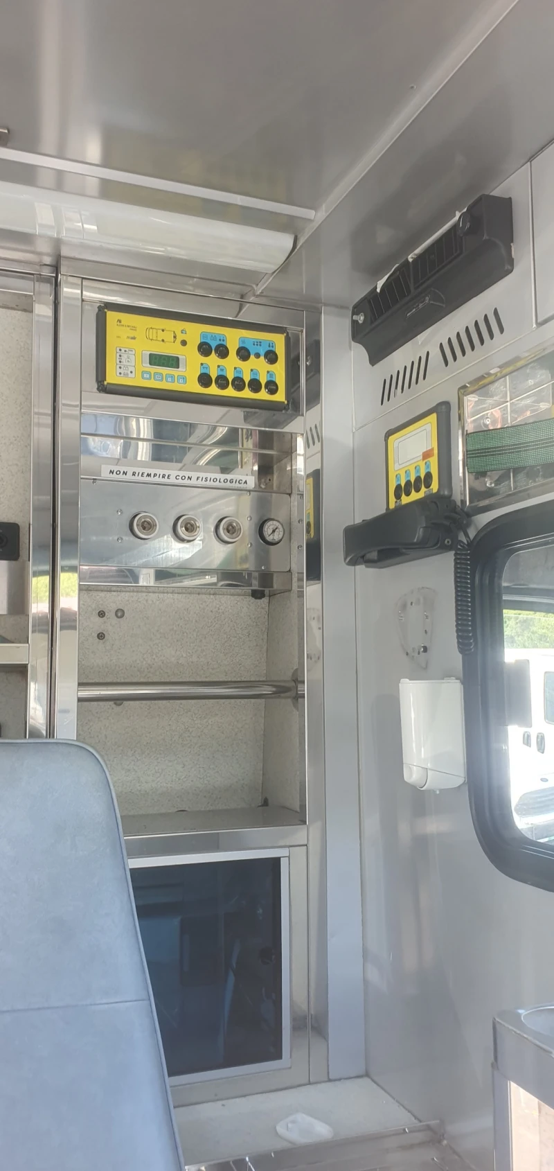 Mercedes-Benz 316, снимка 11 - Бусове и автобуси - 52308926