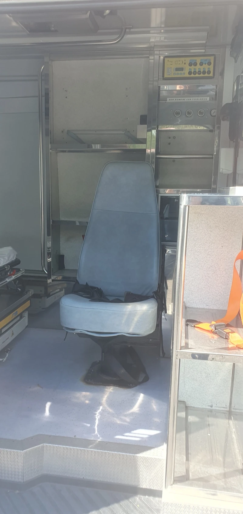 Mercedes-Benz 316, снимка 8 - Бусове и автобуси - 52308926