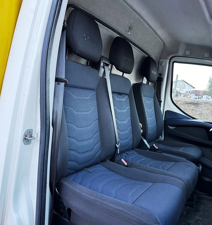 Iveco 35c18 HI-MATIC* 4.90m* КЛИМА* до 3.5Т, снимка 9 - Бусове и автобуси - 48926198