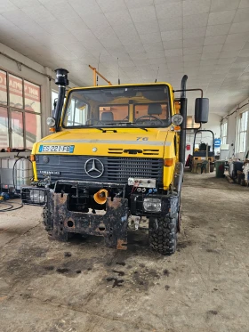  Mercedes-Benz UNIMOG