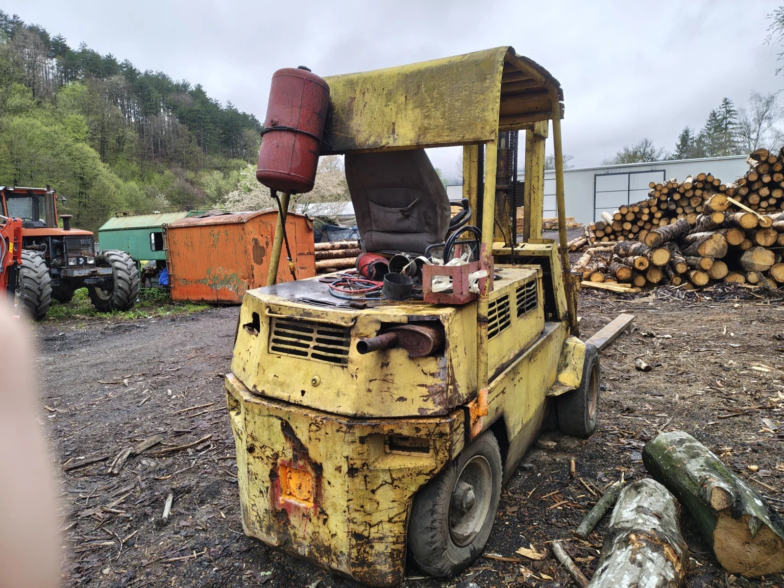 Мотокар BT 3 Цилиндъра Перкинс 1 , снимка 4 - Индустриална техника - 54278110