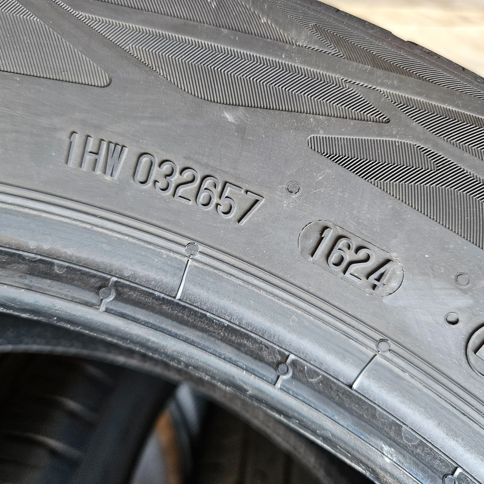  215/55R17 | Mobile.bg   11