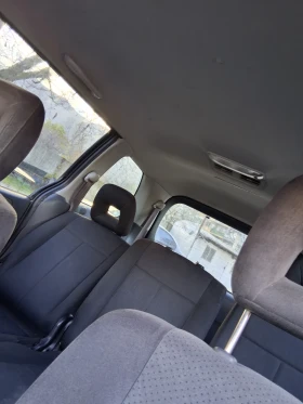 Mazda Mpv 2.0 136кс клима, снимка 10