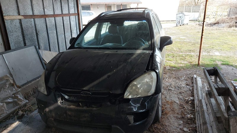 Kia Carens, снимка 1 - Автомобили и джипове - 44857614