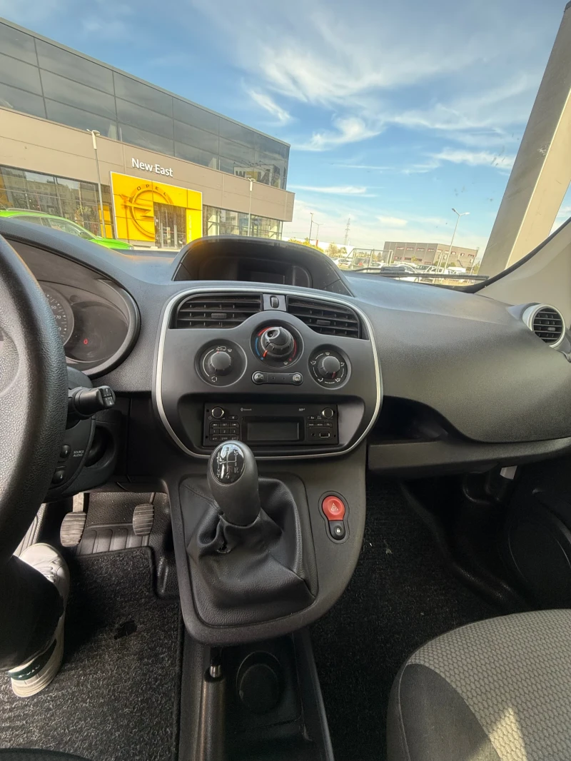 Renault Kangoo, снимка 2 - Автомобили и джипове - 47687931