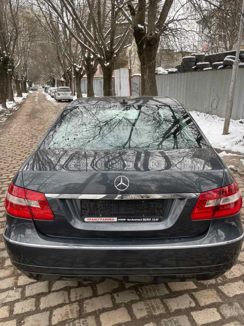 Mercedes-Benz E 220 CDi, снимка 5 - Автомобили и джипове - 48690624