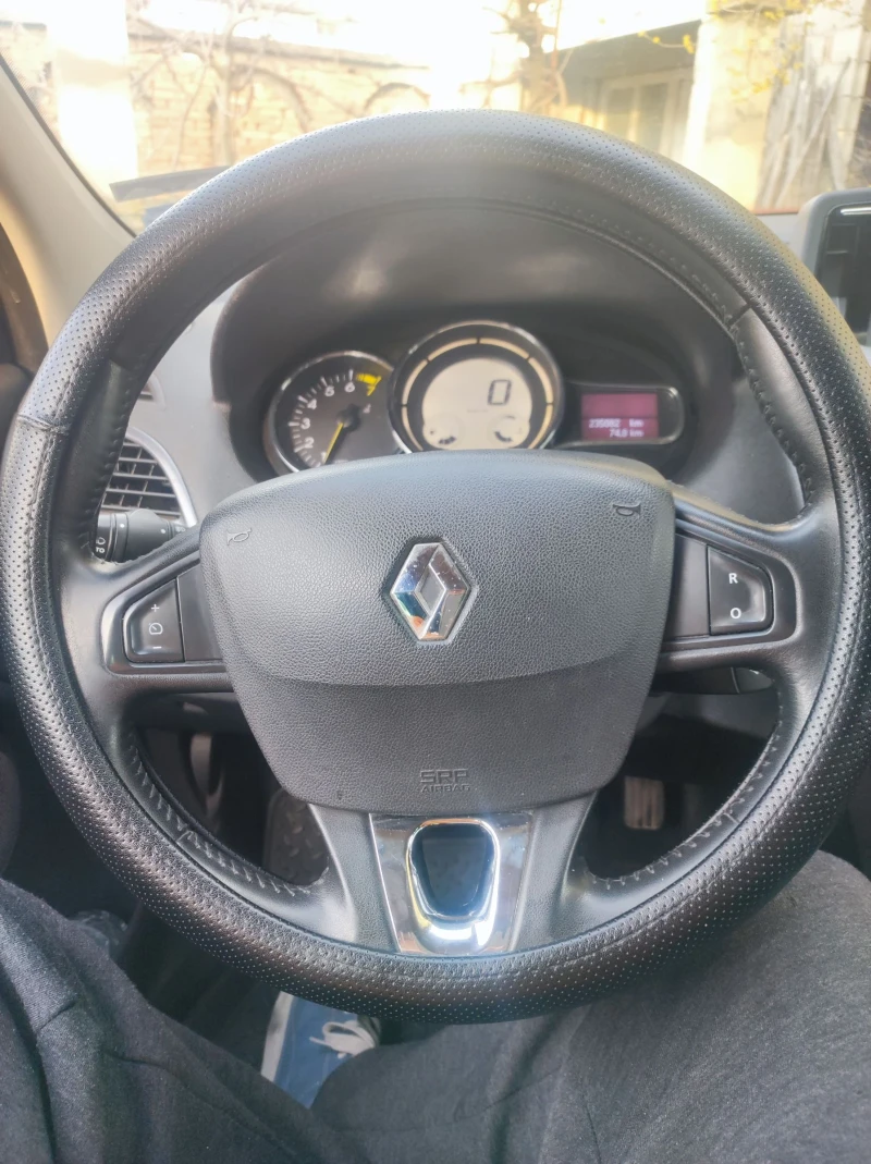 Renault Megane, снимка 3 - Автомобили и джипове - 52126709