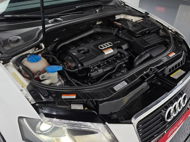 Audi A3 2.0 TFSI, снимка 11 - Автомобили и джипове - 54971447