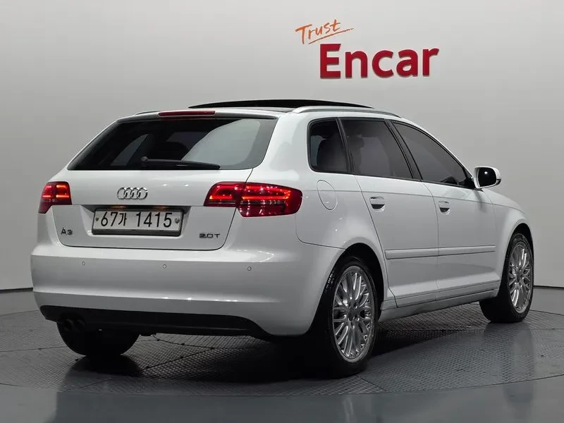 Audi A3 2.0 TFSI, снимка 3 - Автомобили и джипове - 54971447