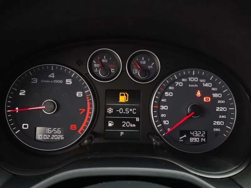 Audi A3 2.0 TFSI, снимка 15 - Автомобили и джипове - 54971447