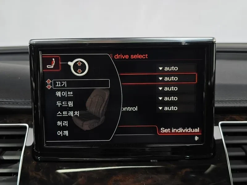 Audi A8 A8 4.0 Tfsi Quattro Lwb D4, снимка 17 - Автомобили и джипове - 54996754