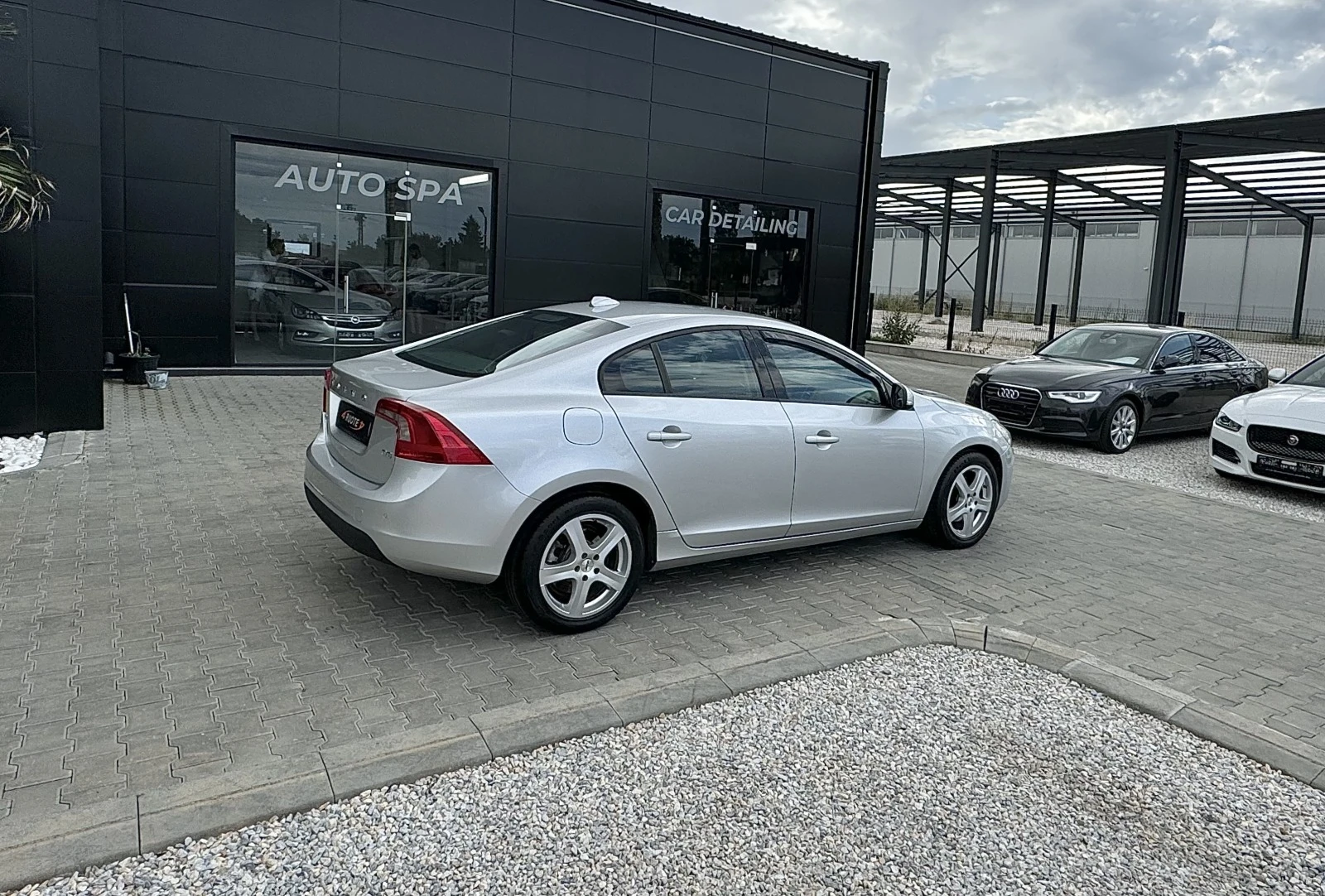 Volvo S60 2.0D3 - изображение 4