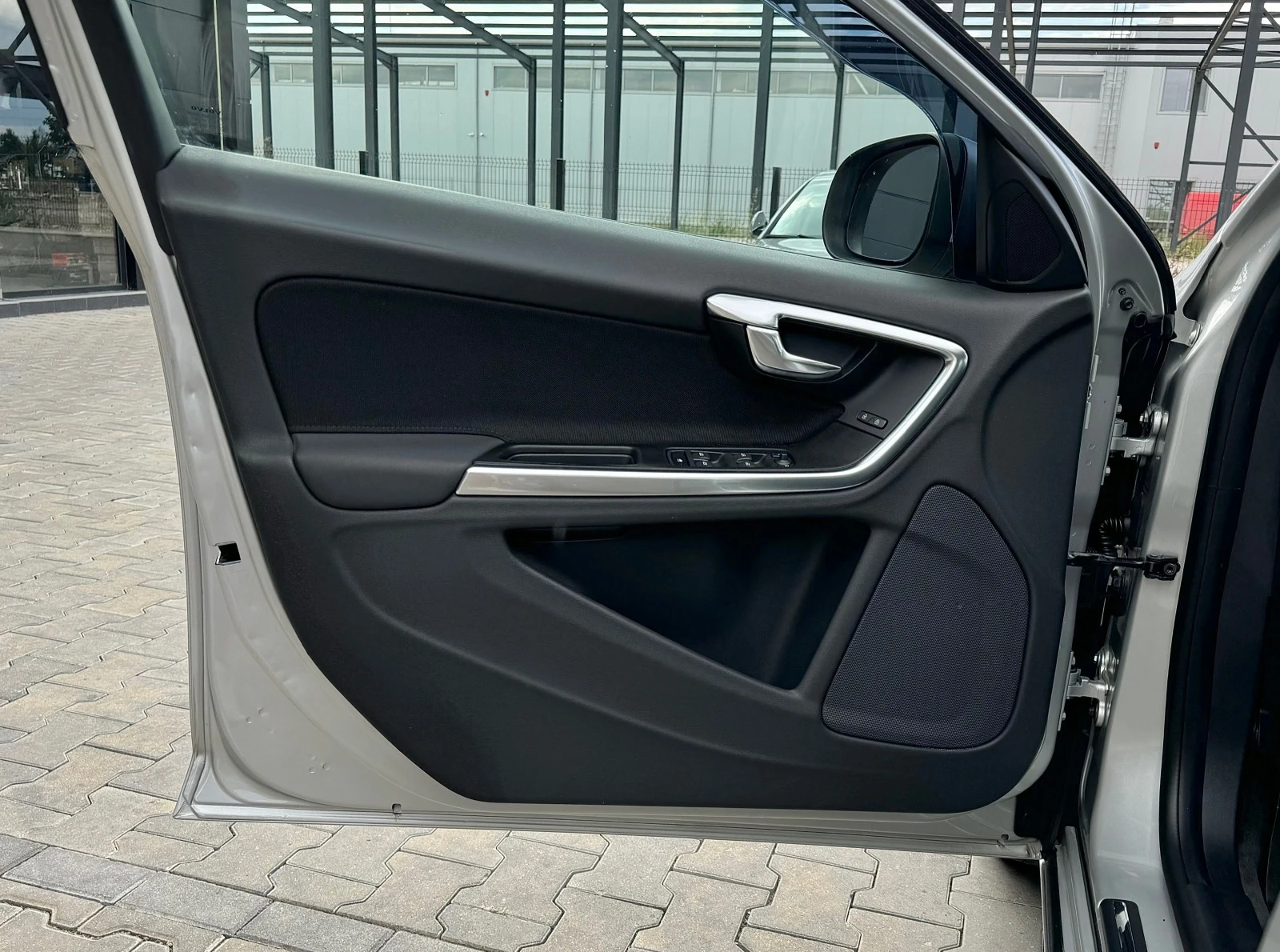 Volvo S60 2.0D3 | Mobile.bg � ����������� 12