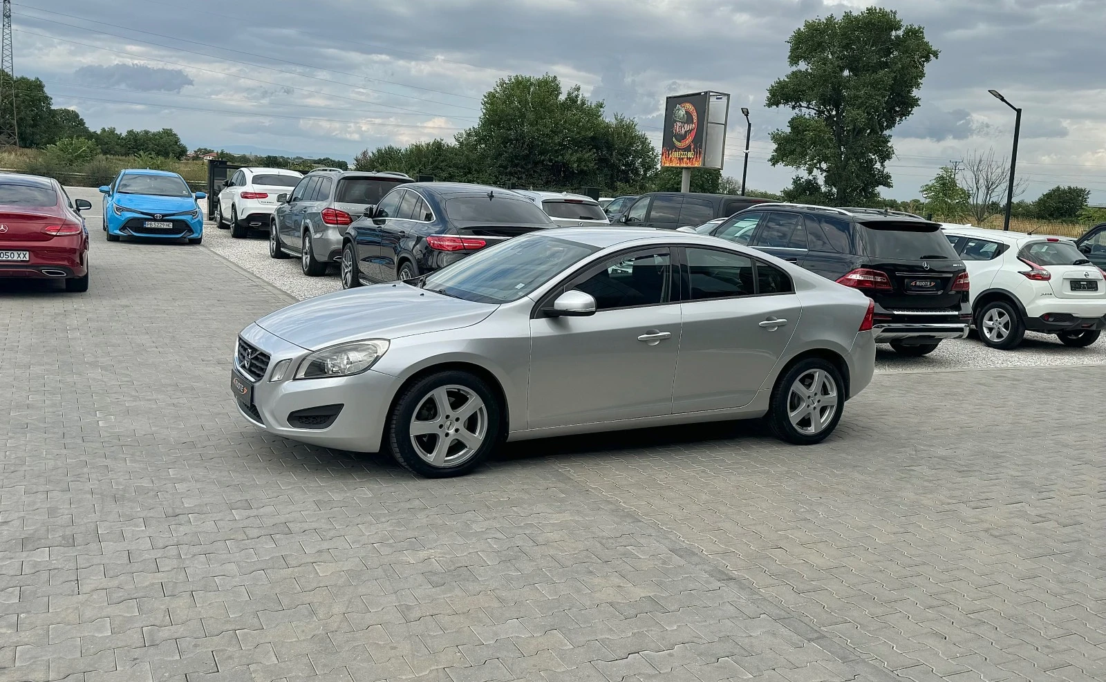 Volvo S60 2.0D3 - изображение 2