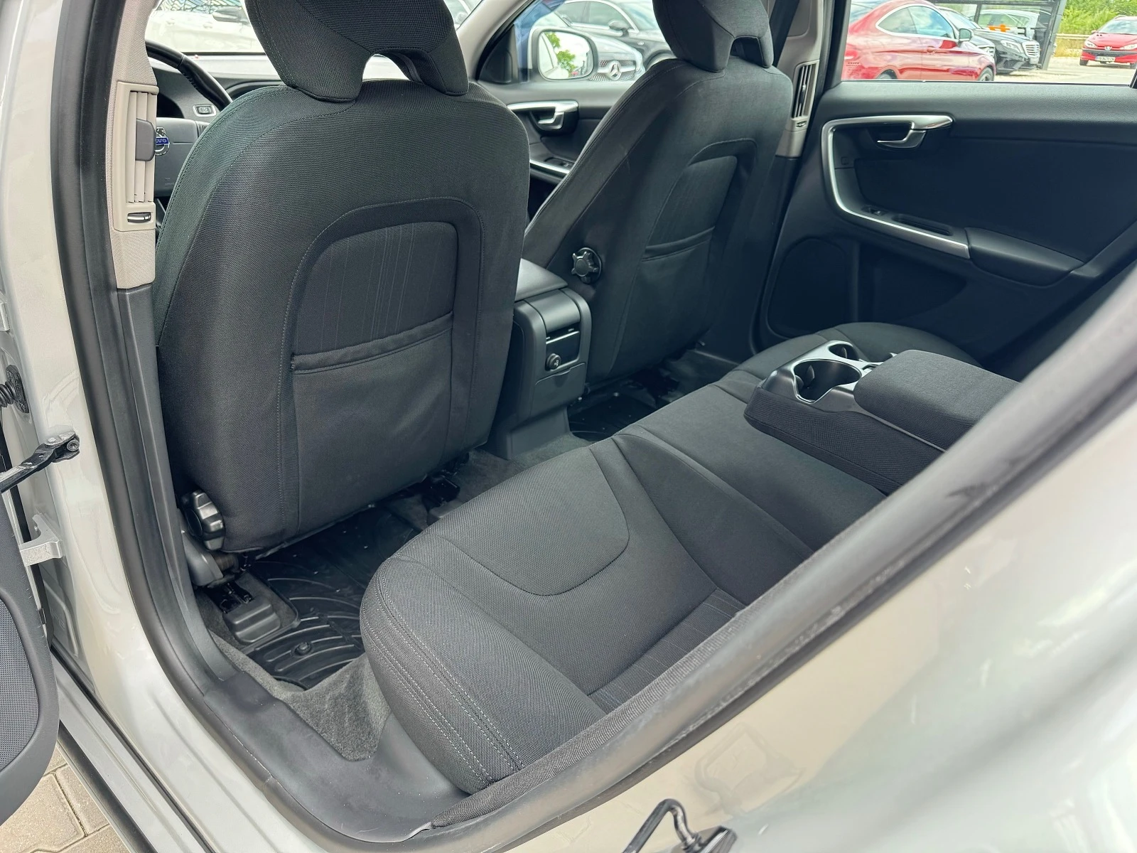 Volvo S60 2.0D3 | Mobile.bg � ����������� 13