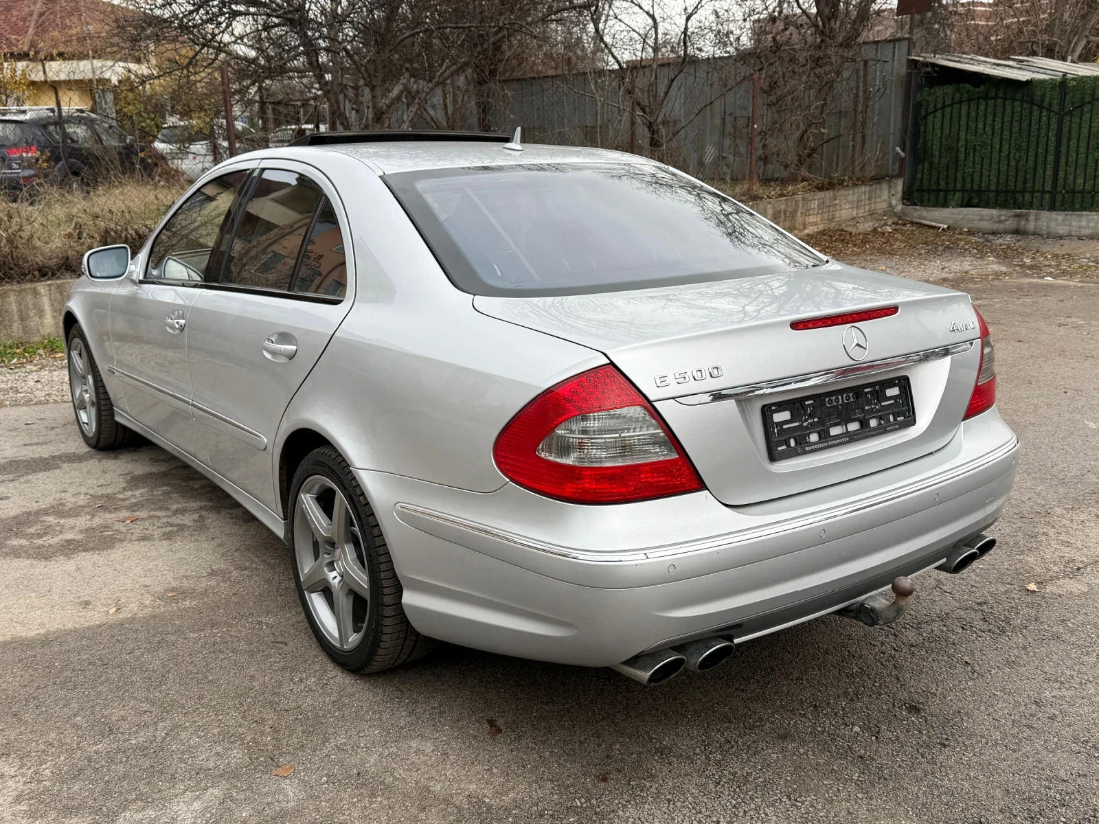 Mercedes-Benz E 500 Face AMG-pack V8 388 кс 4MATIC 5G-TRONIC DISTRONIC - изображение 7