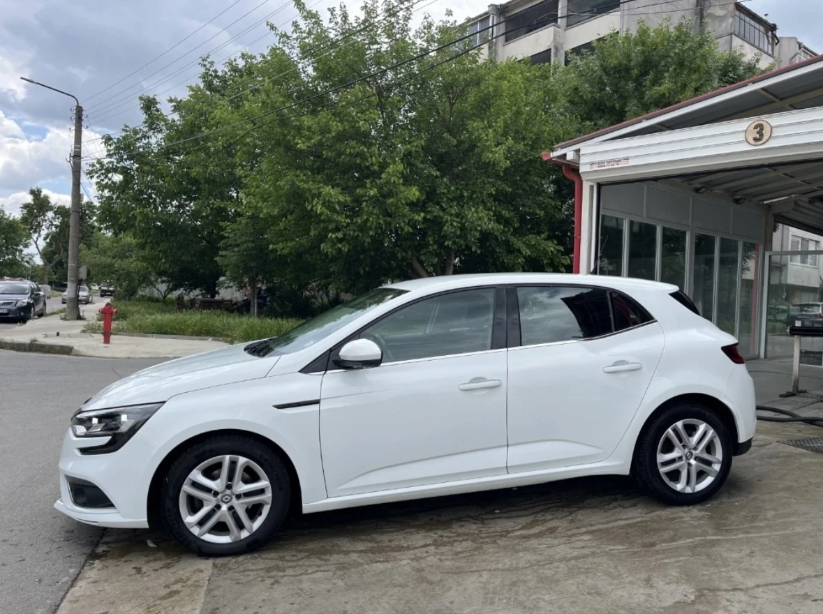 Renault Megane 1.5 Dci Автомат  106к КМ - изображение 8