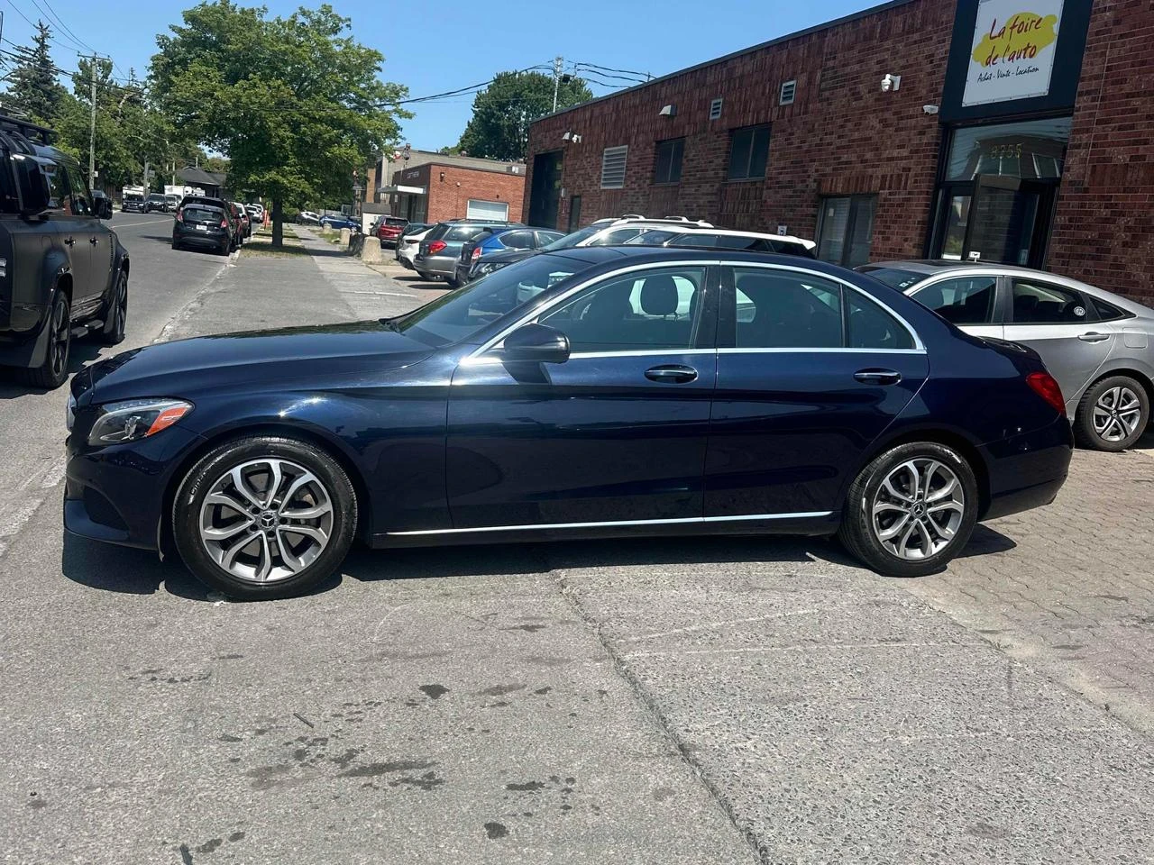 Mercedes-Benz C 300 AWD* Авто финансиране* Карфакс - изображение 2