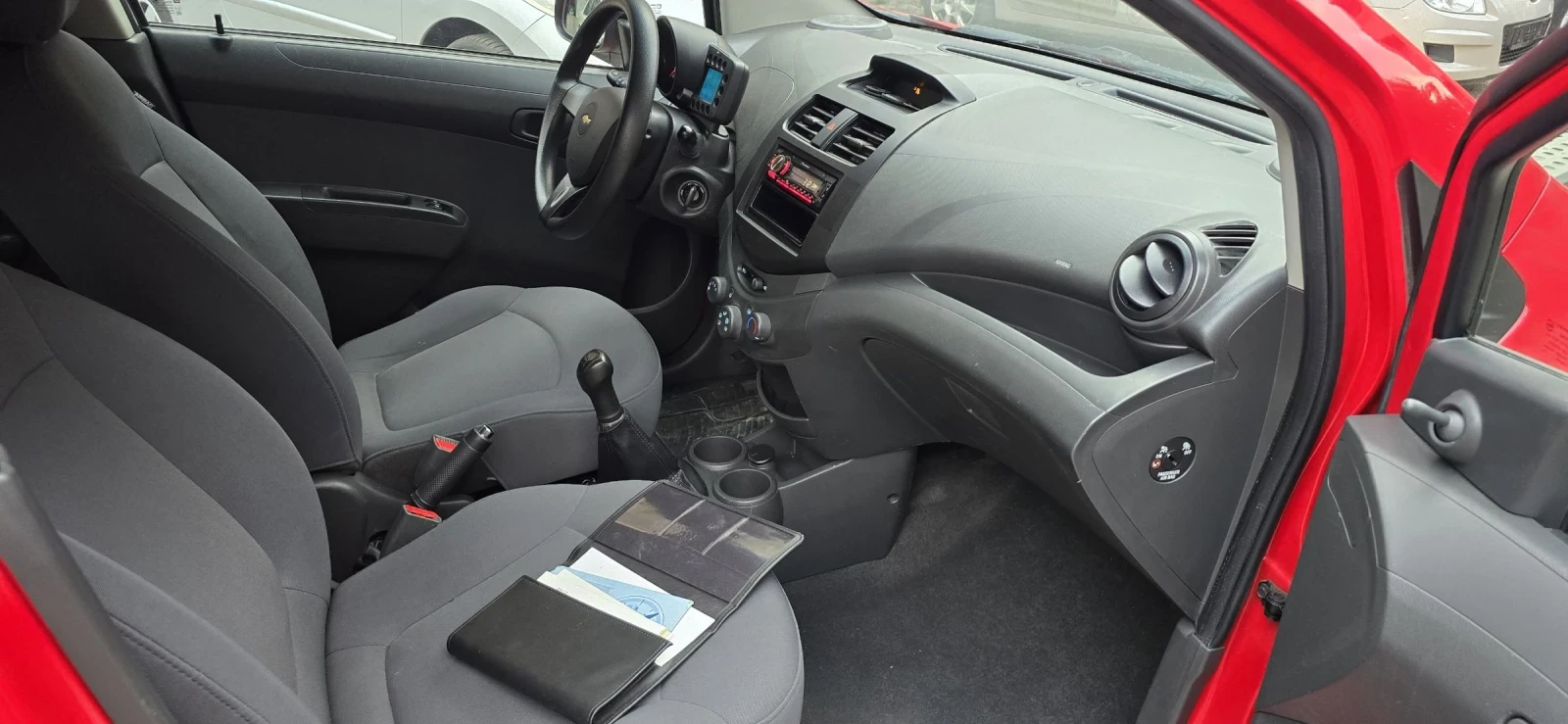 Chevrolet Spark 4цилиндъра 80х.км - изображение 8
