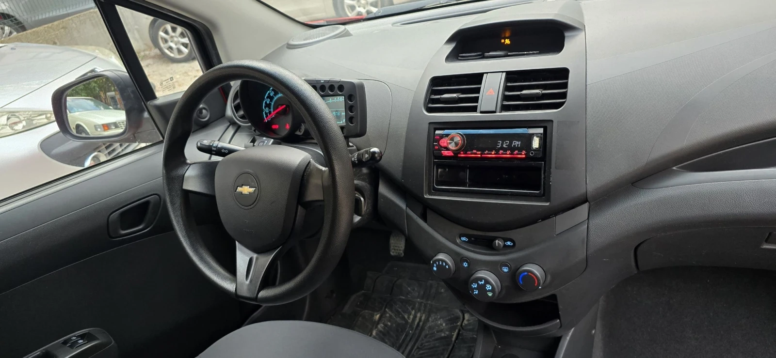 Chevrolet Spark 4цилиндъра 80х.км - изображение 9