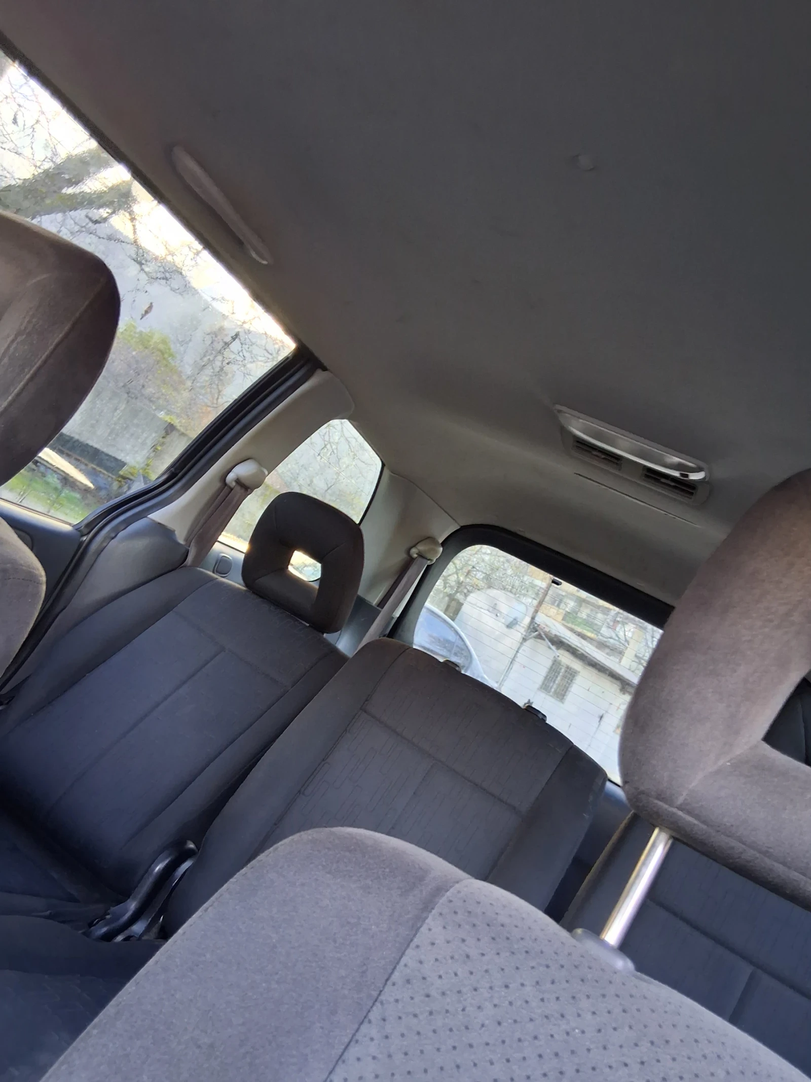 Mazda Mpv 2.0 136кс клима - изображение 10