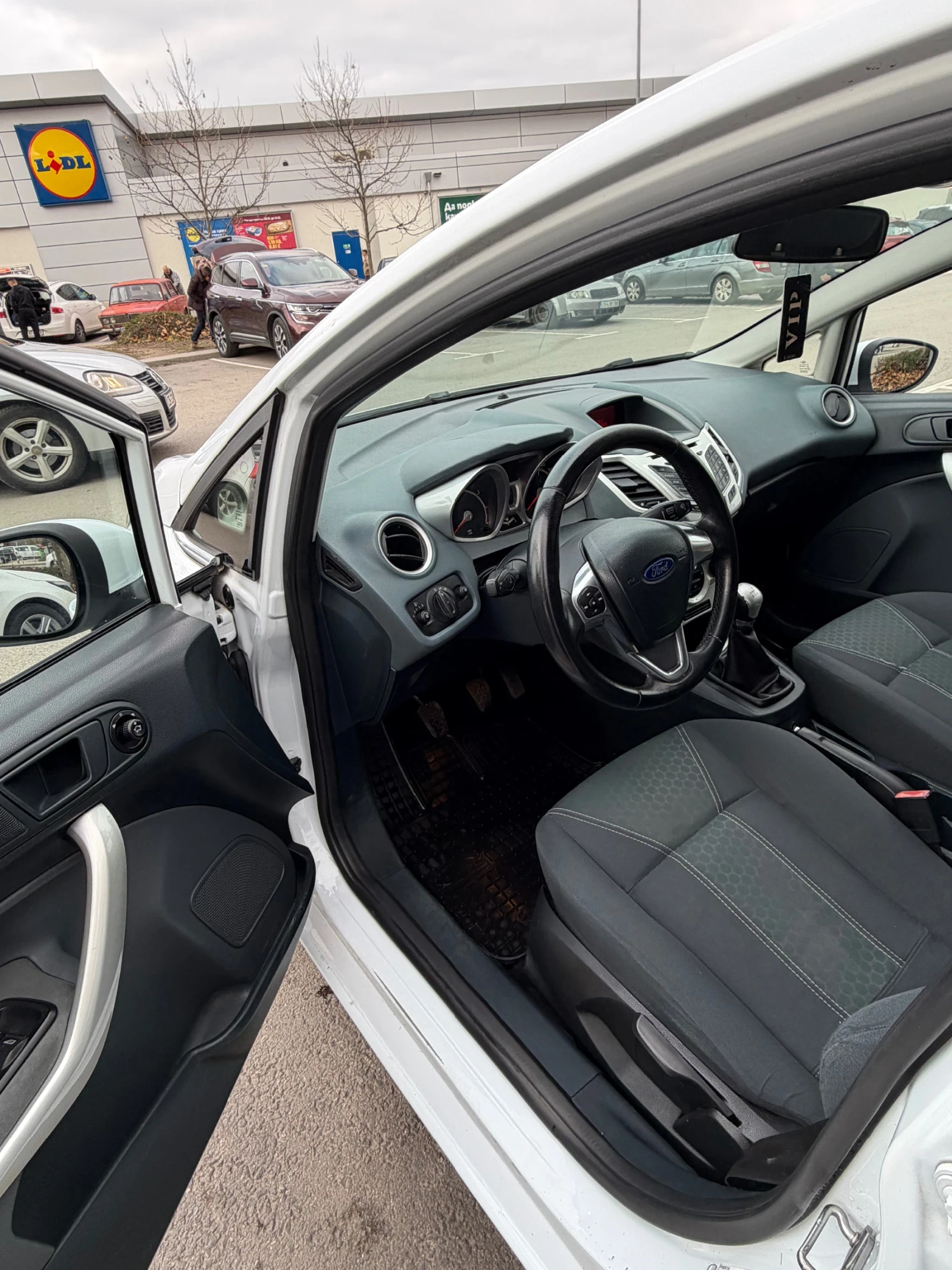 Ford Fiesta 1.4 Бензин* Фабрична Газ!!  - изображение 8