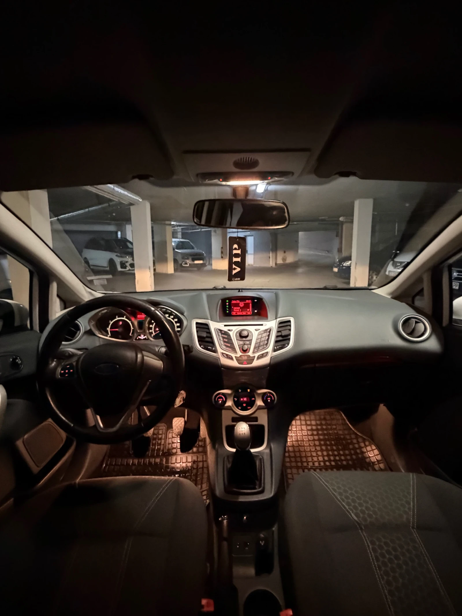 Ford Fiesta 1.4 Бензин* Фабрична Газ!!  - изображение 10