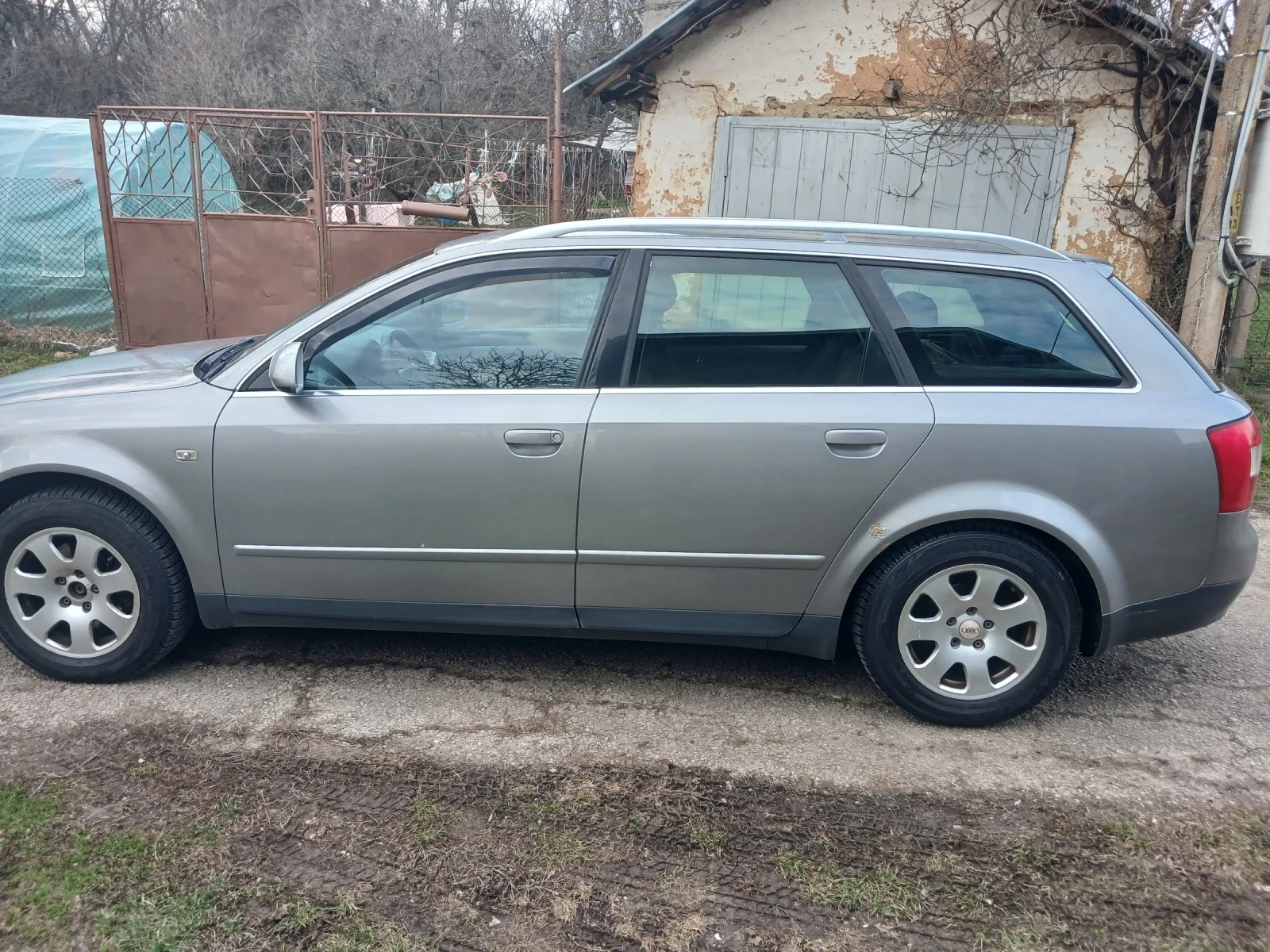 Audi A4 1.9, снимка 4 - Автомобили и джипове - 53723889