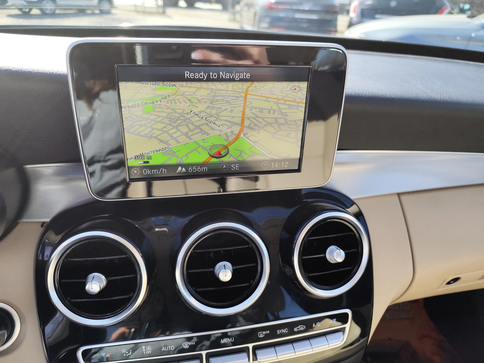 Mercedes-Benz C 220 2.2D* EURO6B* LED* NAVI* КОЖА* , снимка 11 - Автомобили и джипове - 53770064