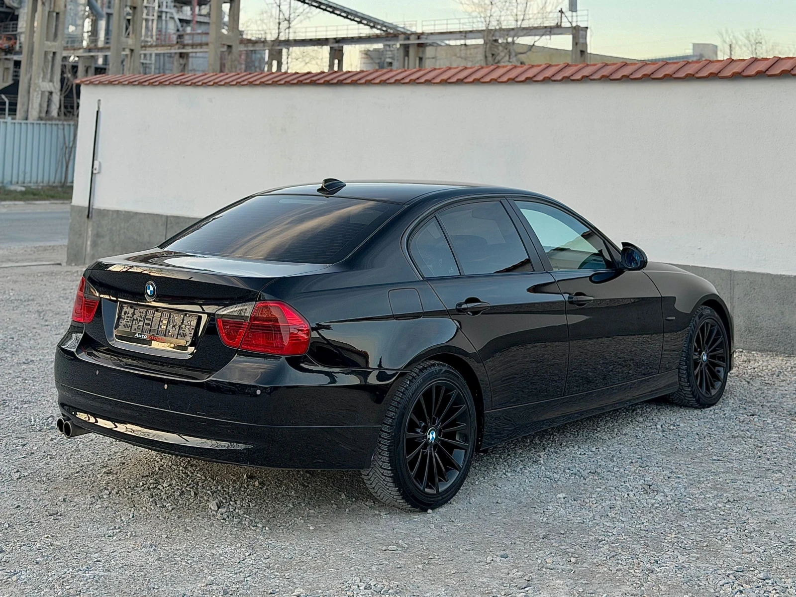 BMW 325 НАВИГАЦИЯ/ПОДГРЕВ/SHADOW LINE , снимка 4 - Автомобили и джипове - 53801607