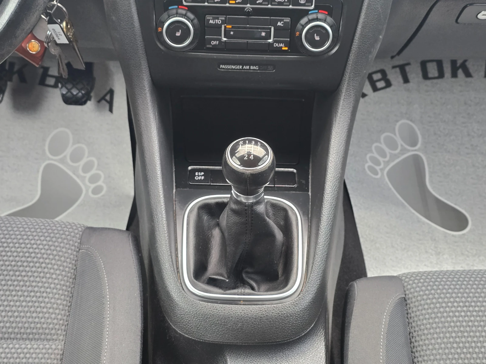 VW Golf 09г.2.0-110к.с., снимка 12 - Автомобили и джипове - 54042182