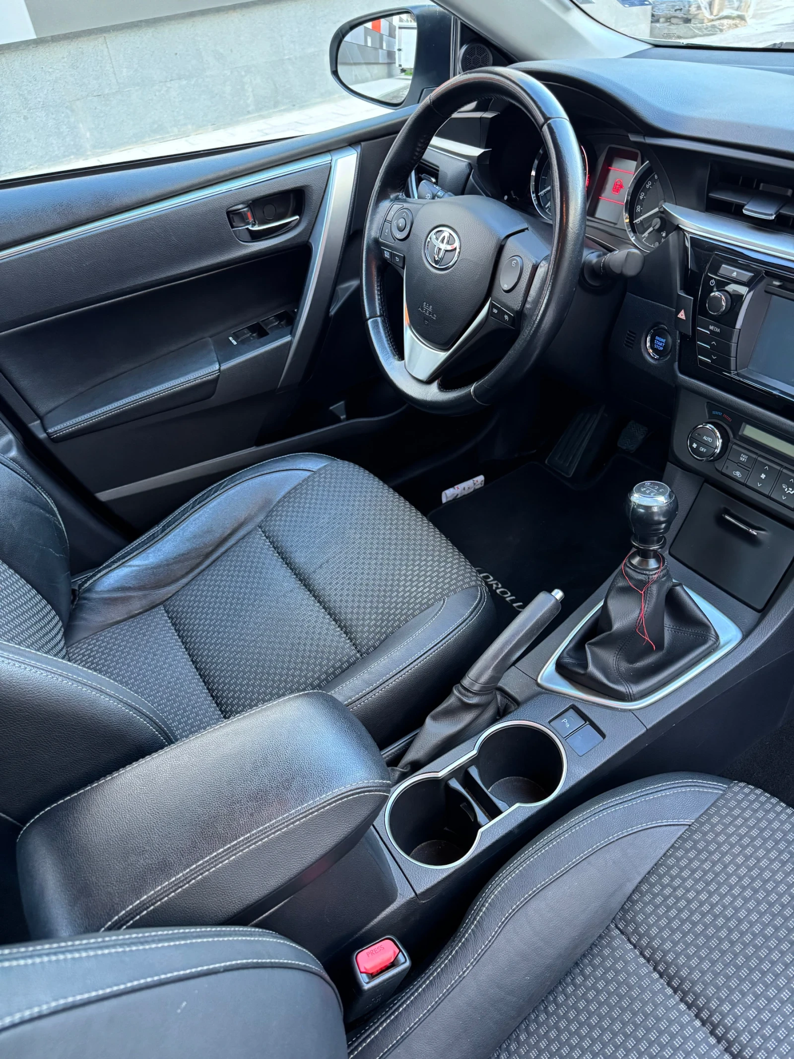 Toyota Corolla | Mobile.bg � ����������� 5