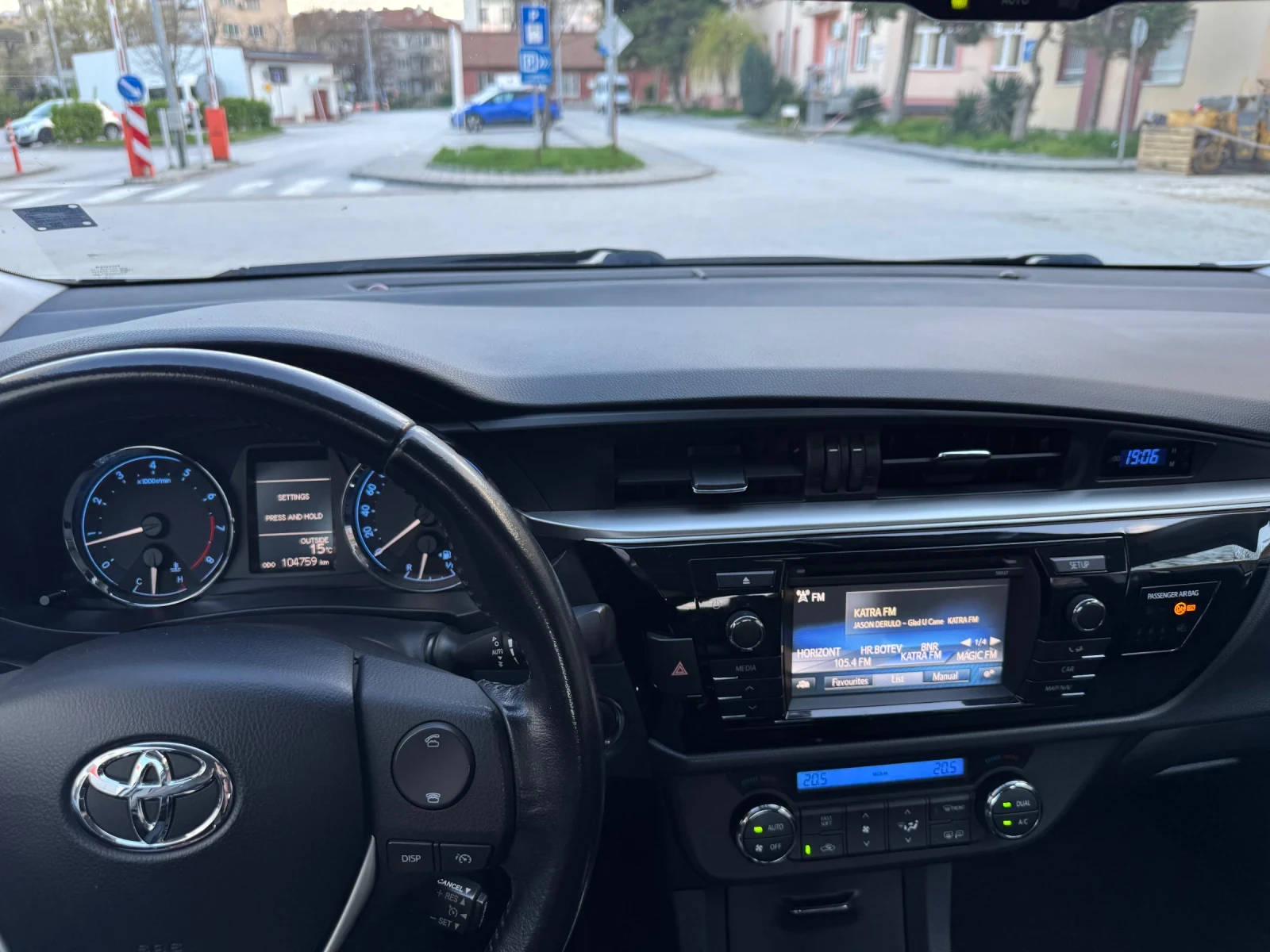 Toyota Corolla | Mobile.bg � ����������� 4