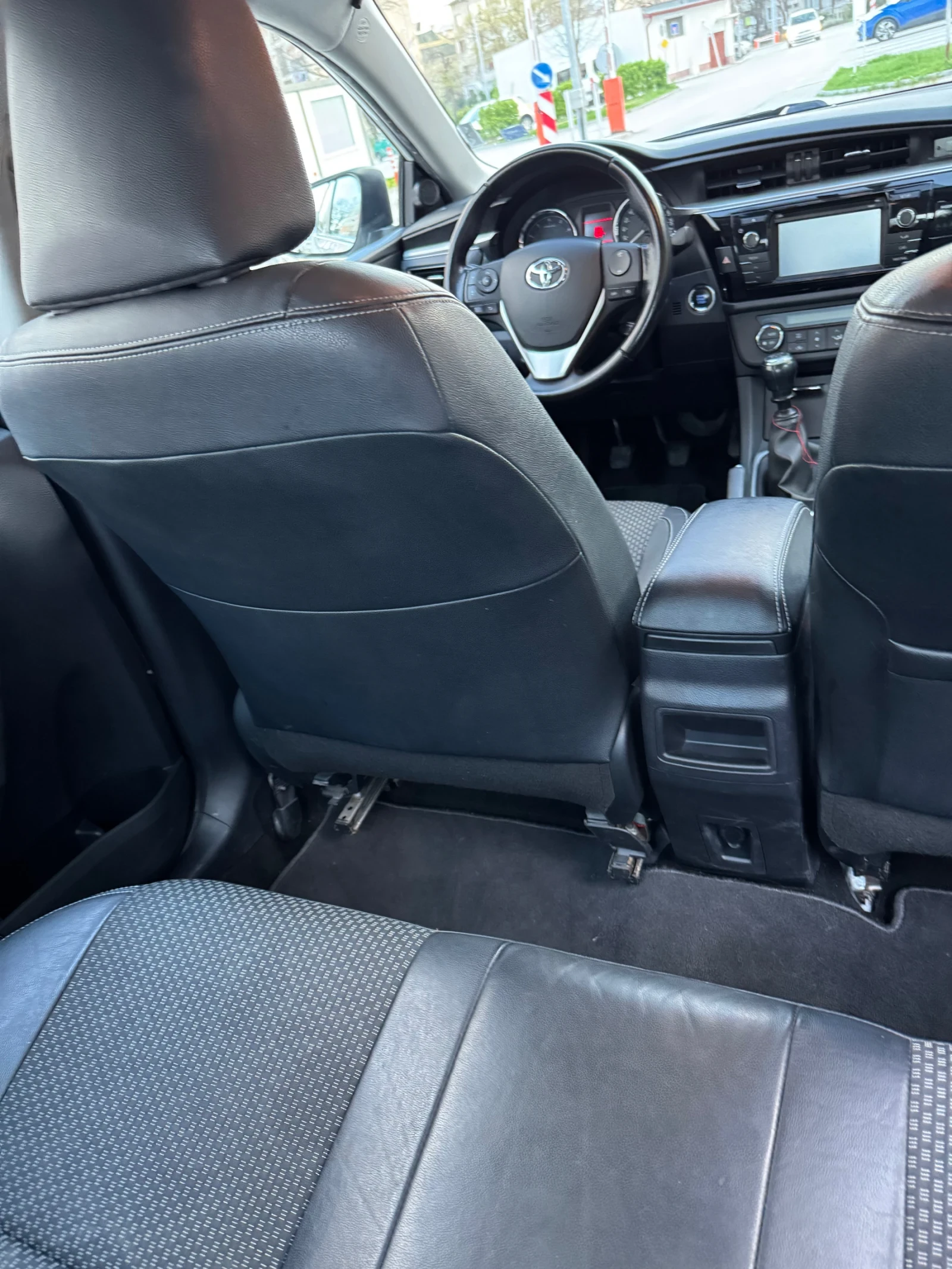 Toyota Corolla | Mobile.bg � ����������� 6