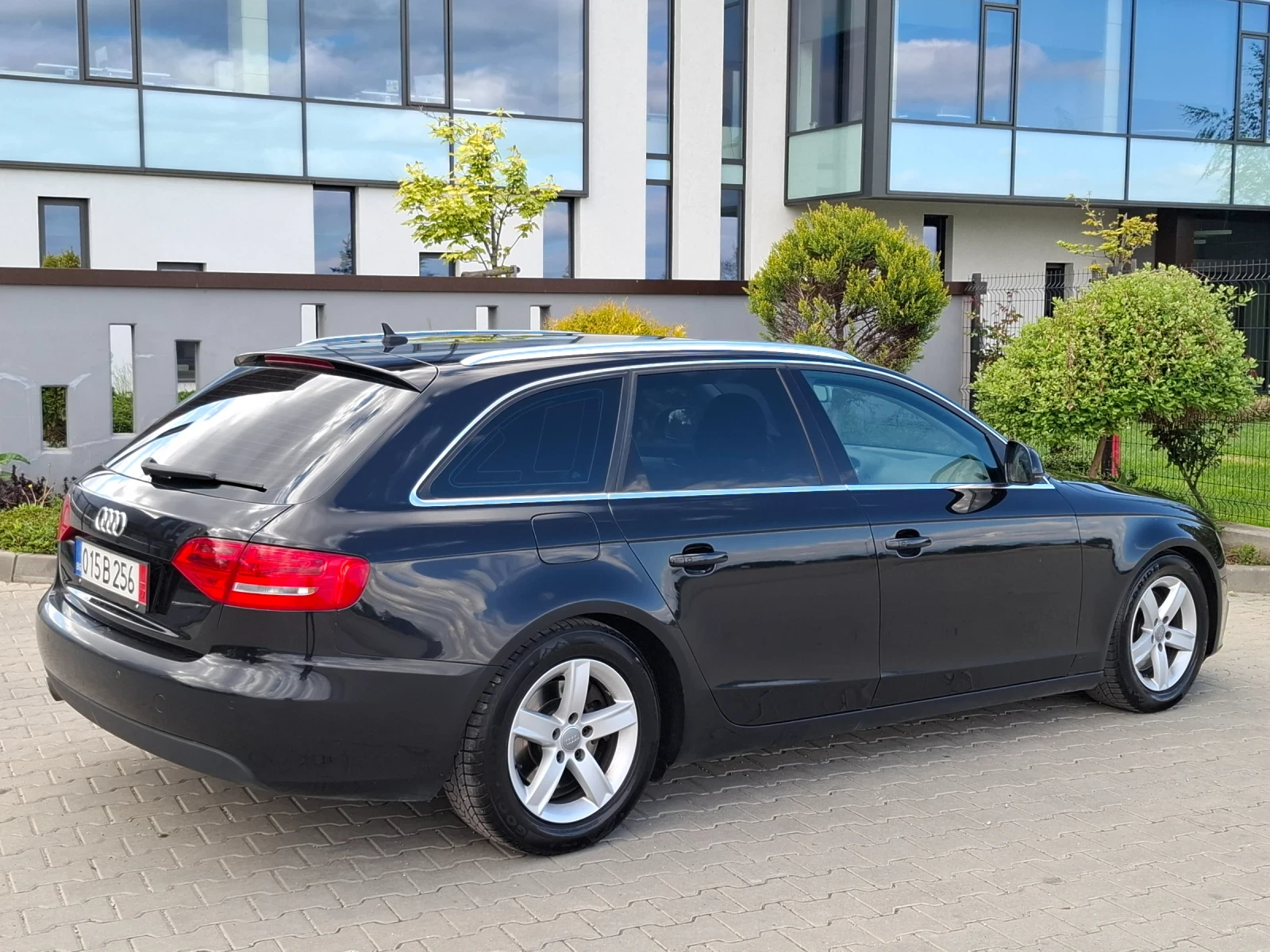 Audi A4 2.0TDI* (140кс)* S-LINE* XENON* LED* НОВ ВНОС* , снимка 13 - Автомобили и джипове - 54400958