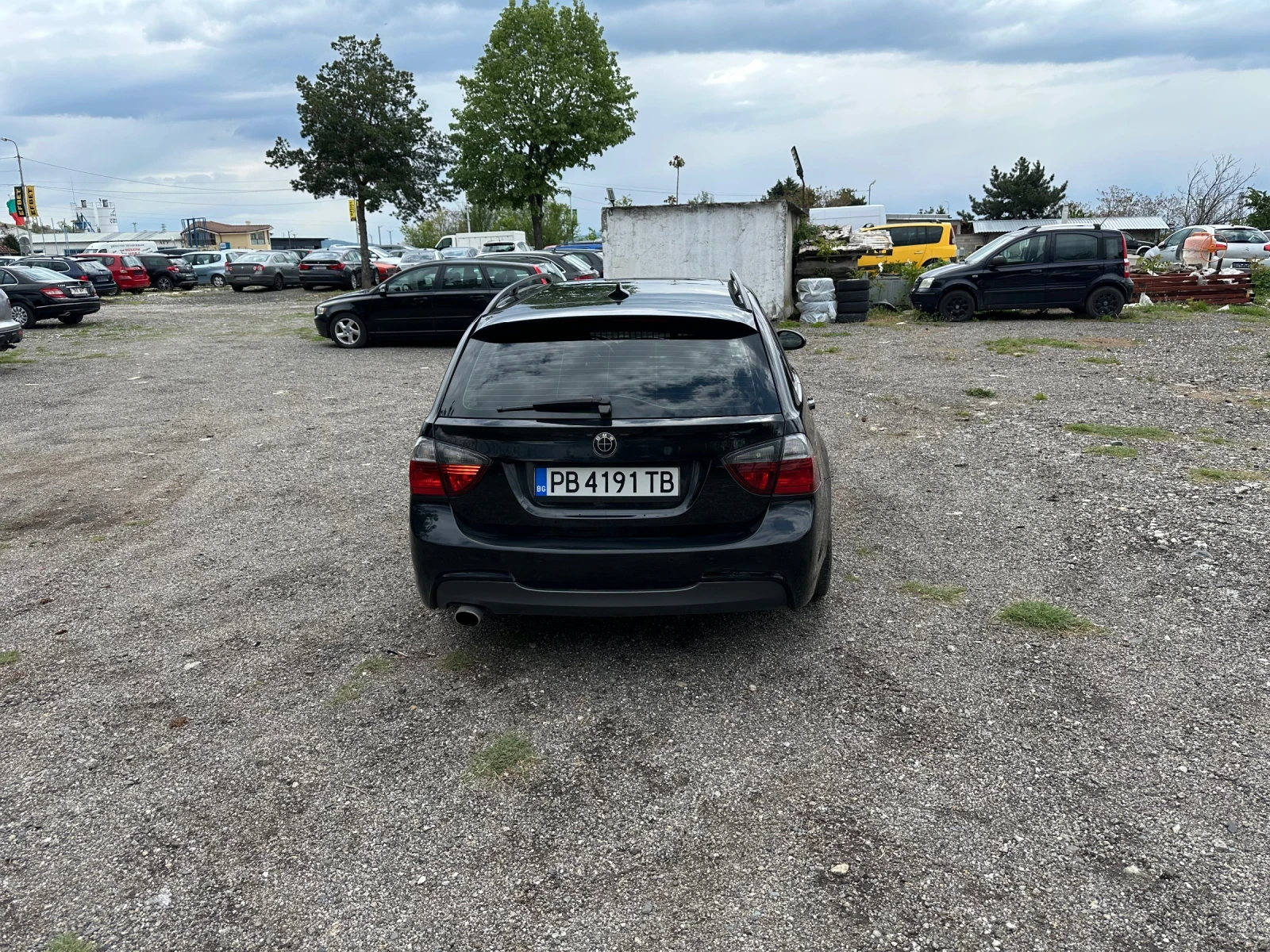 BMW 320 2.0/163k.s/Facelift/M-paket/Automat, снимка 6 - Автомобили и джипове - 54447740