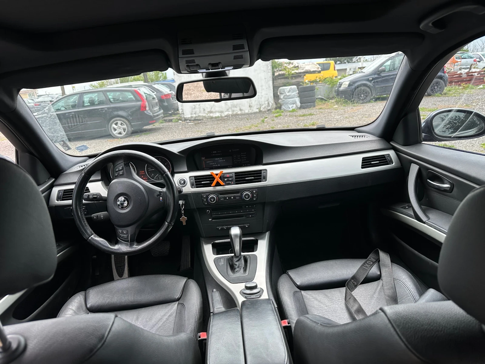 BMW 320 2.0/163k.s/Facelift/M-paket/Automat, снимка 9 - Автомобили и джипове - 54447740