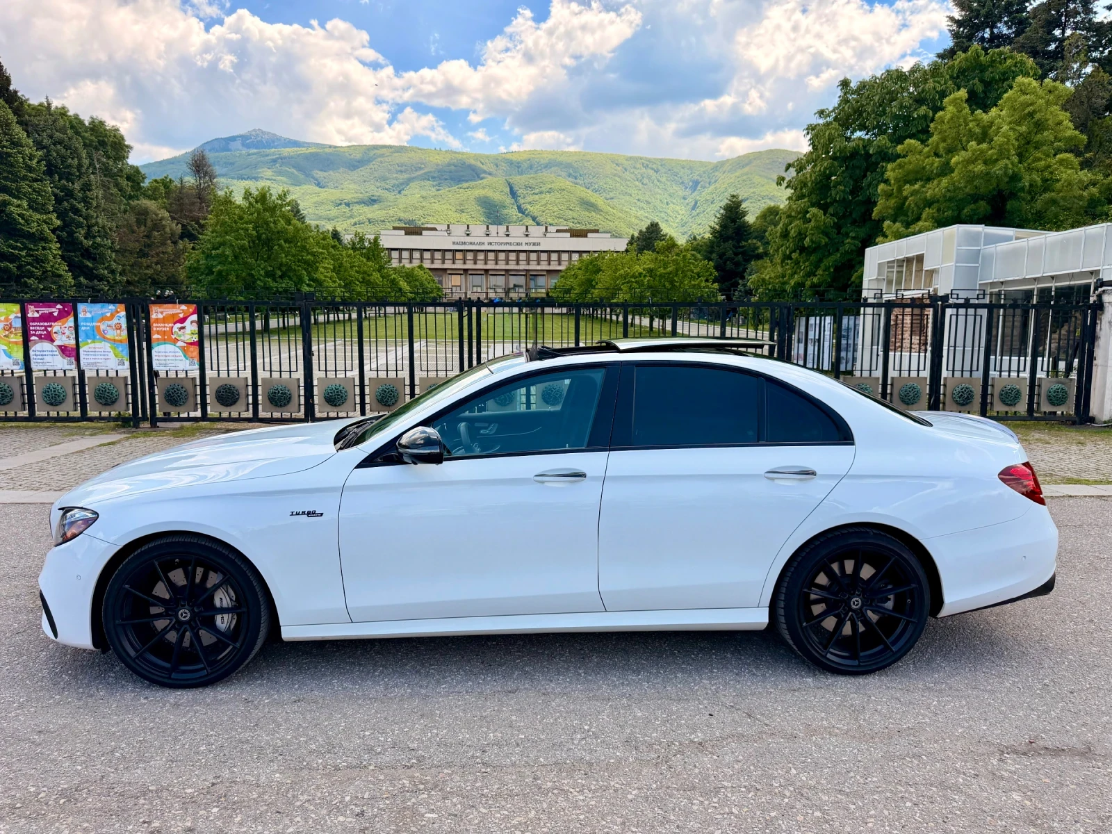 Mercedes-Benz E 53 AMG, снимка 3 - Автомобили и джипове - 54672982